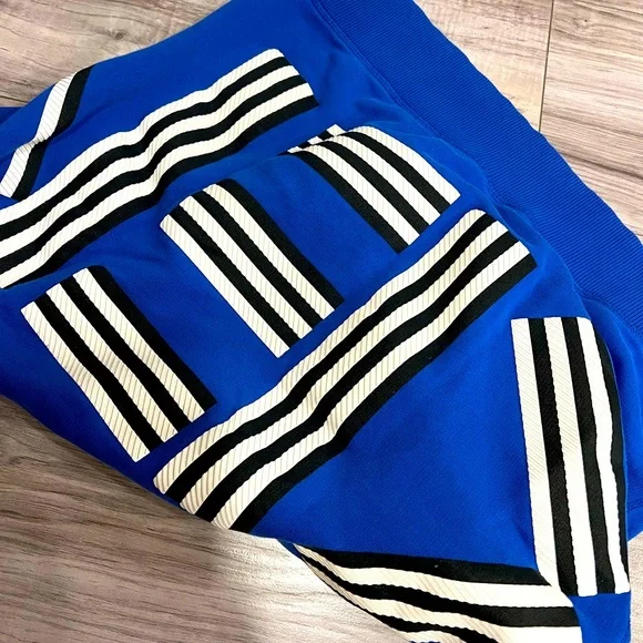 Kenzo💙 - Picture 4 of 7